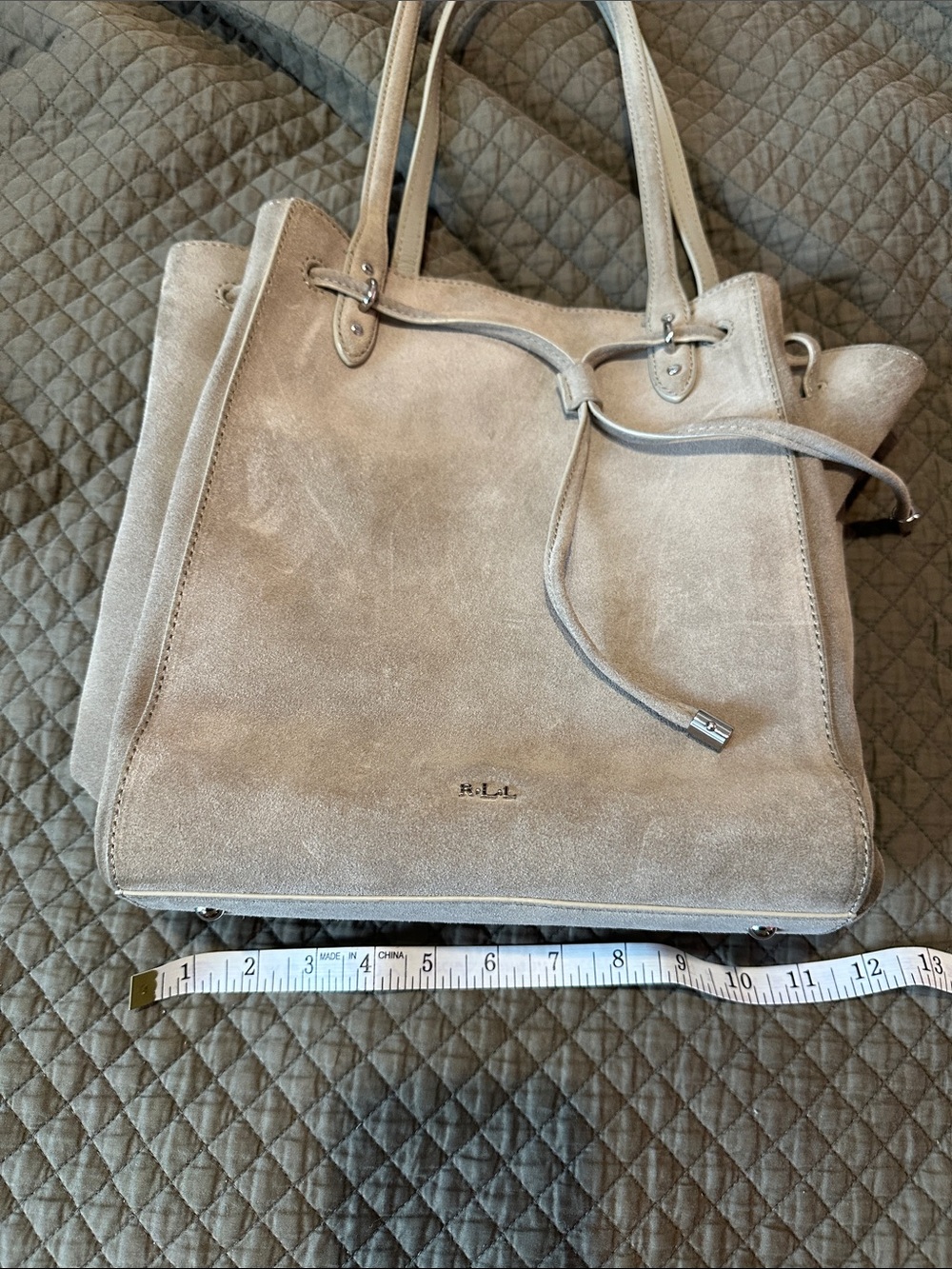 Ralph Lauren Suede Drawstring Tote Bag in Light Taupe (newish) - Picture 9 of 16